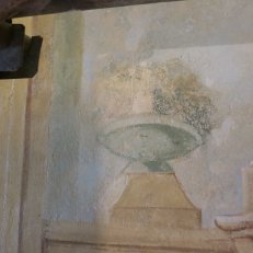9. Duchcov zámek 2013-2014, menší salonek. Detail květ.zátiší před restaur